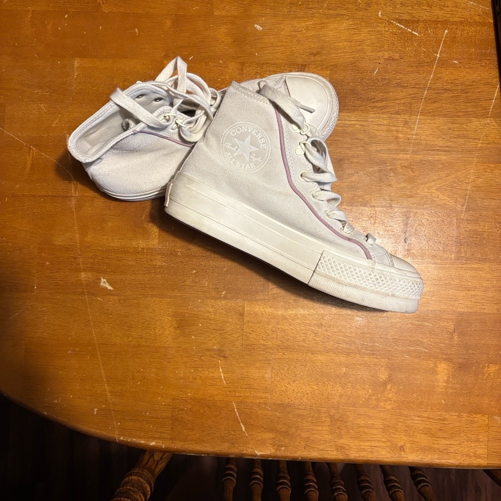 Converse High-Top Sneakers in Egret/Violet